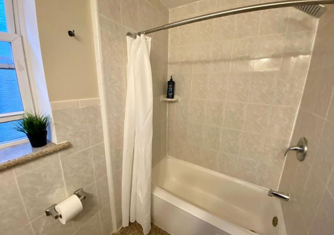 Historic Townhouse Oasis With En-Suite Bathroom Filadelfia Pokój zdjęcie